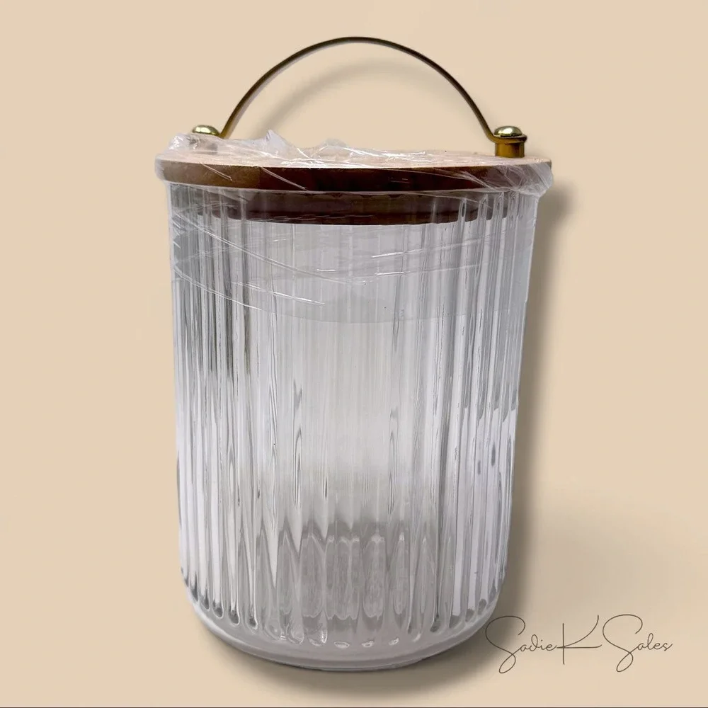 Hearth & Hand 53oz fluted